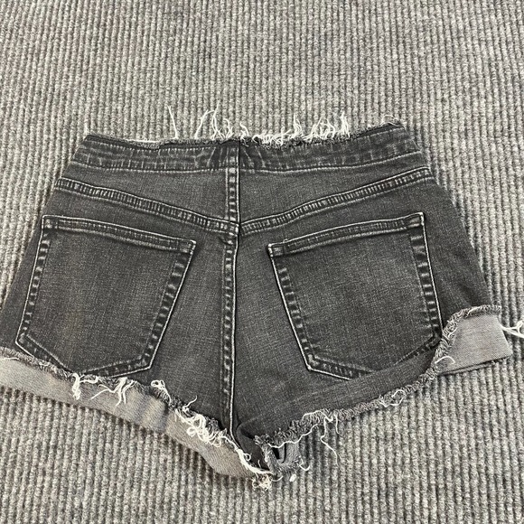 Arizona Jeans Shorts Womens 5 Black Denim Distressed Cut Off‎ Fringe Mid 24x2 - Picture 12 of 14